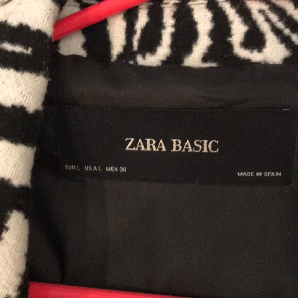 ZARA *** Fabulous animal print jacket - Picture 3 of 4